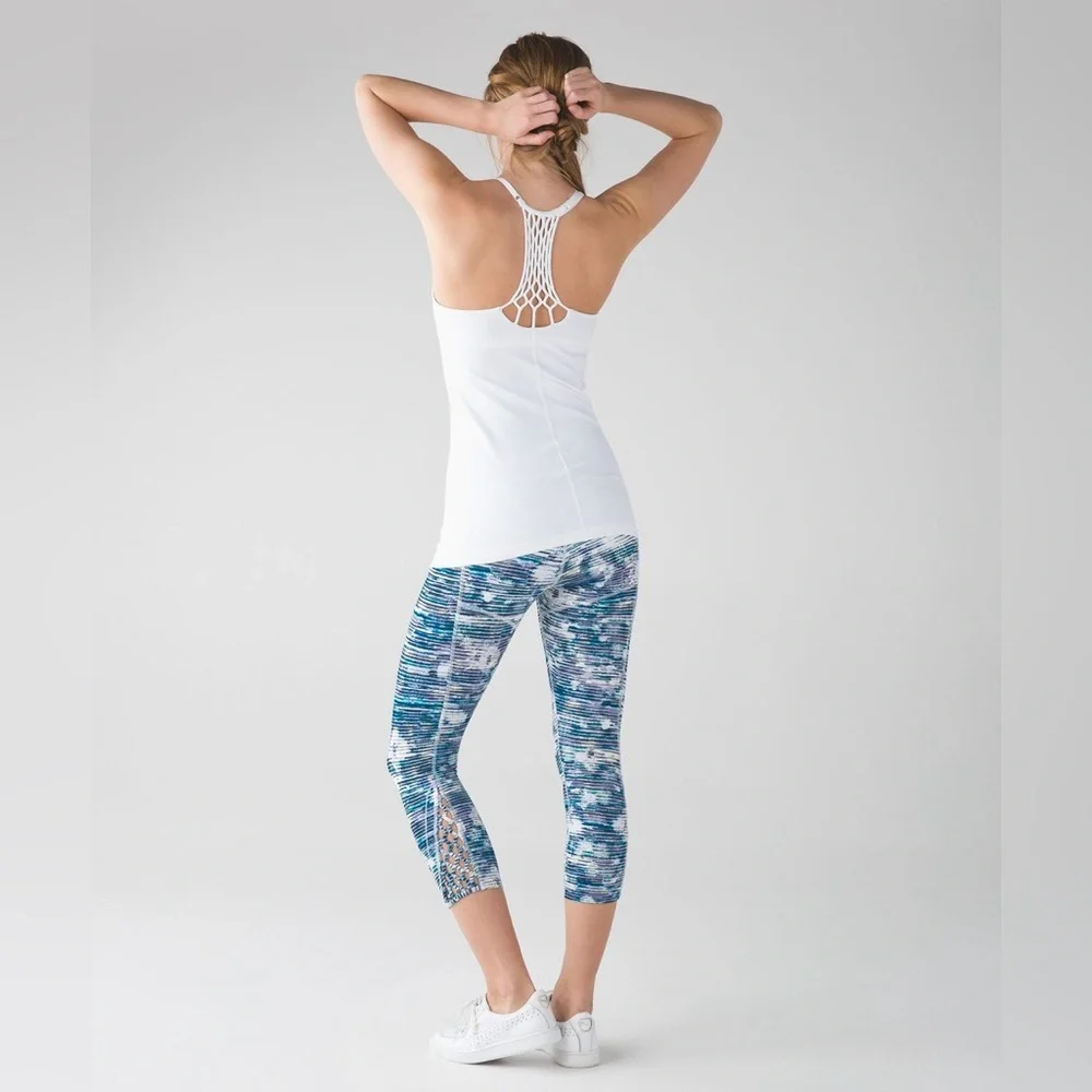 Lululemon True Self Crop II - Blurry Belle Multi Printed Capri Leggings - Picture 2 of 8